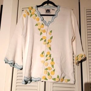 Like new! Vintage Storybook Knits bed of roses sweater